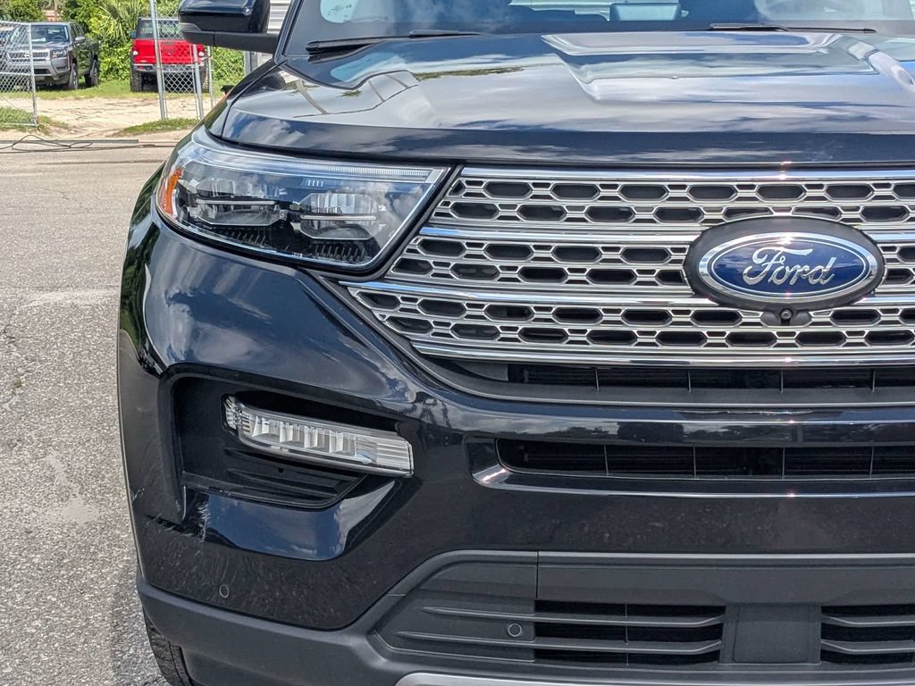 Used 2024 Ford Explorer Limited w/ Limited Technology Package RWD image 9