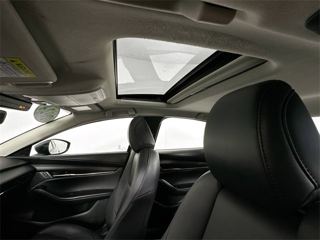Used 2024 MAZDA MAZDA3 s image 18