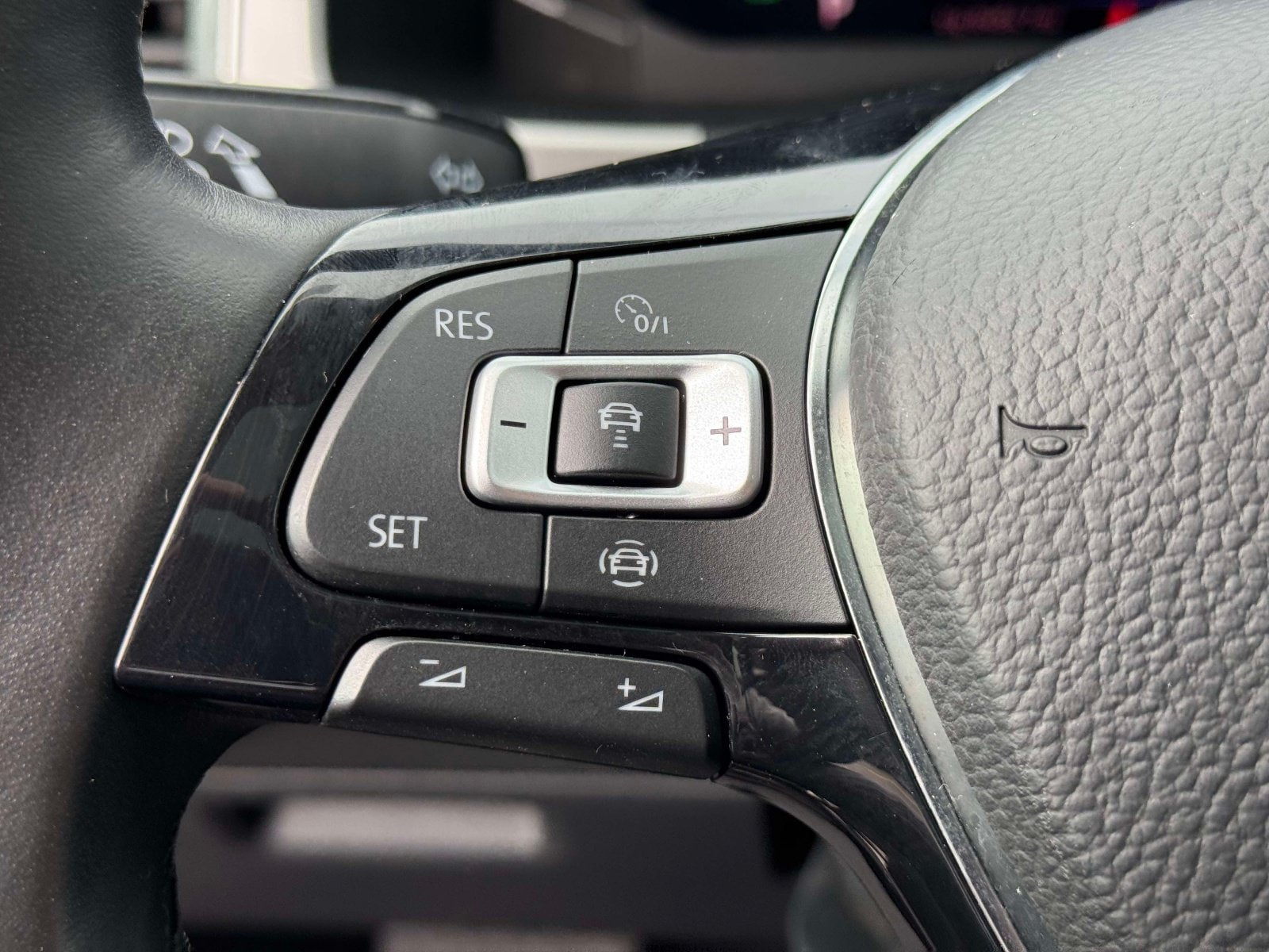 Used 2019 Volkswagen Atlas SEL AWD/4WD image 21