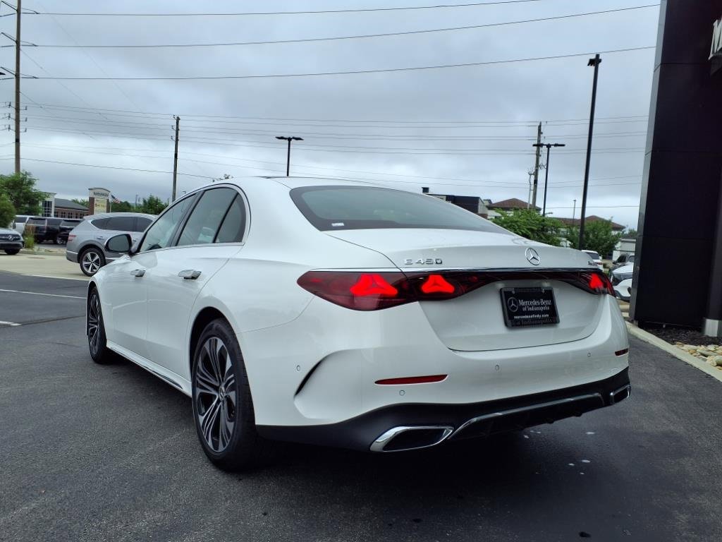New 2025 Mercedes-Benz E 450 4MATIC Sedan image 4