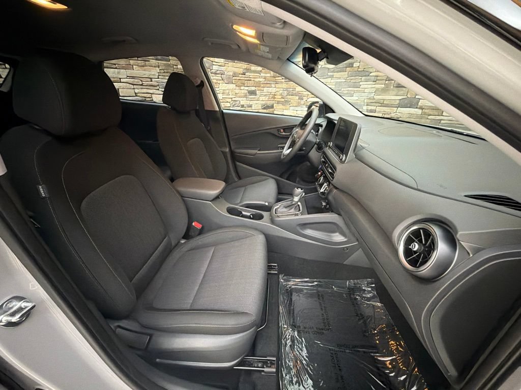 Used 2023 Hyundai Kona SEL AWD/4WD image 49