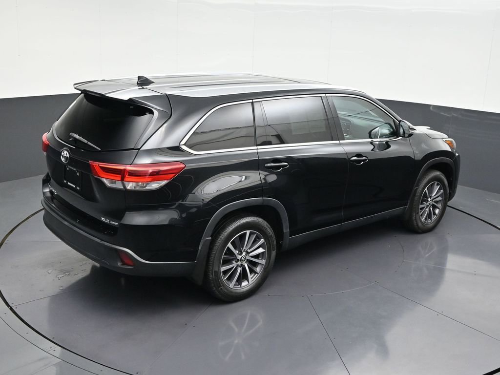 Used 2019 Toyota Highlander XLE image 20