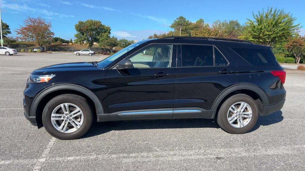 Used 2022 Ford Explorer XLT w/ Equipment Group 202A image 33