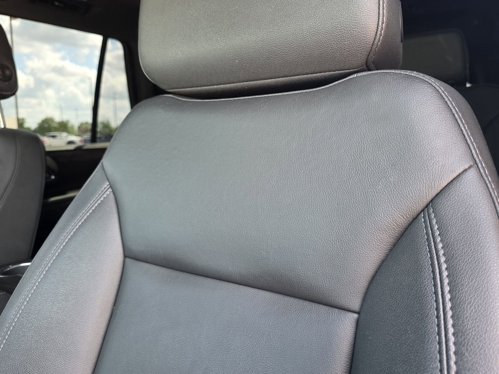 Used 2023 Chevrolet Tahoe LT w/ Luxury Package image 20