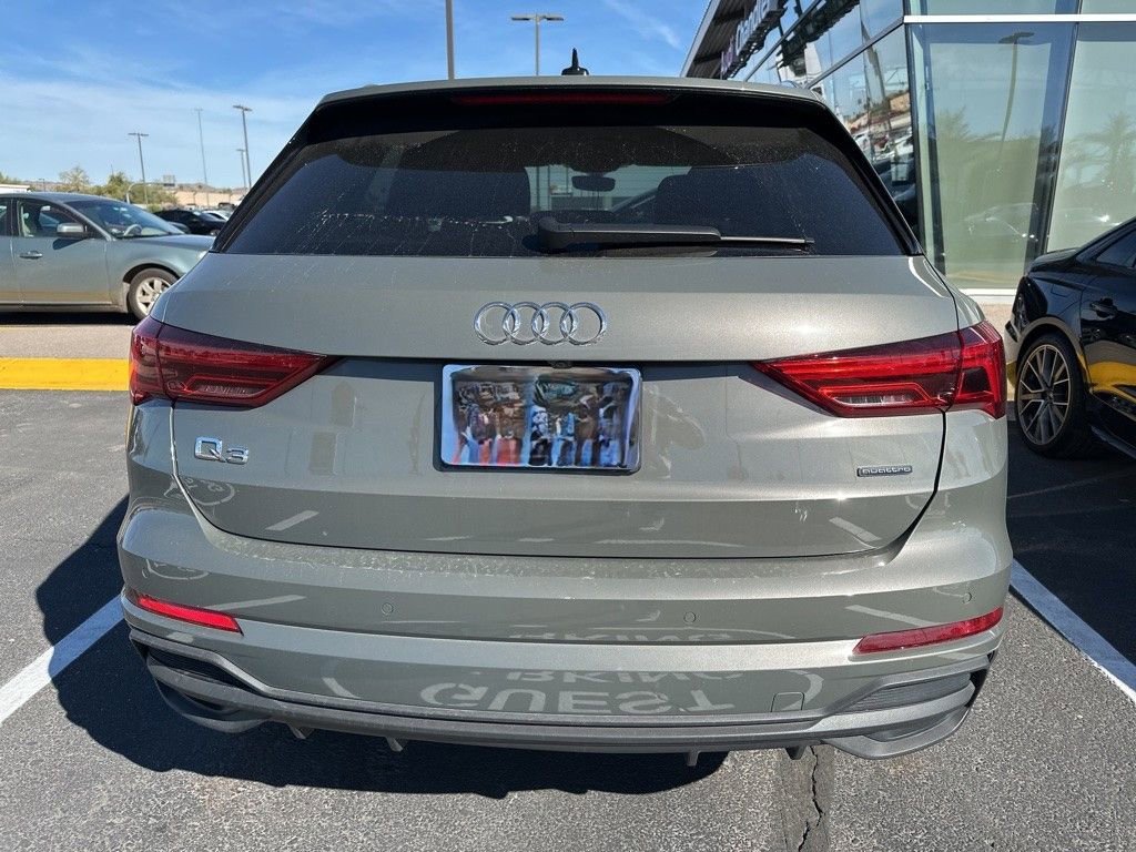Used 2023 Audi Q3 2.0T Premium Plus w/ Premium Plus Package image 5