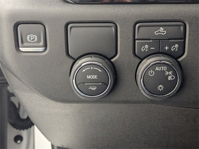 Used 2023 Chevrolet Silverado 1500 LT image 15