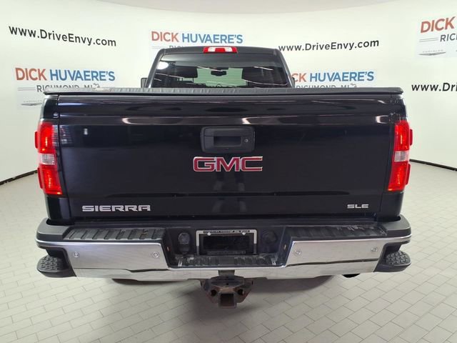 Used 2017 GMC Sierra 2500 SLE w/ HD SLE Preferred Plus Package AWD/4WD image 5