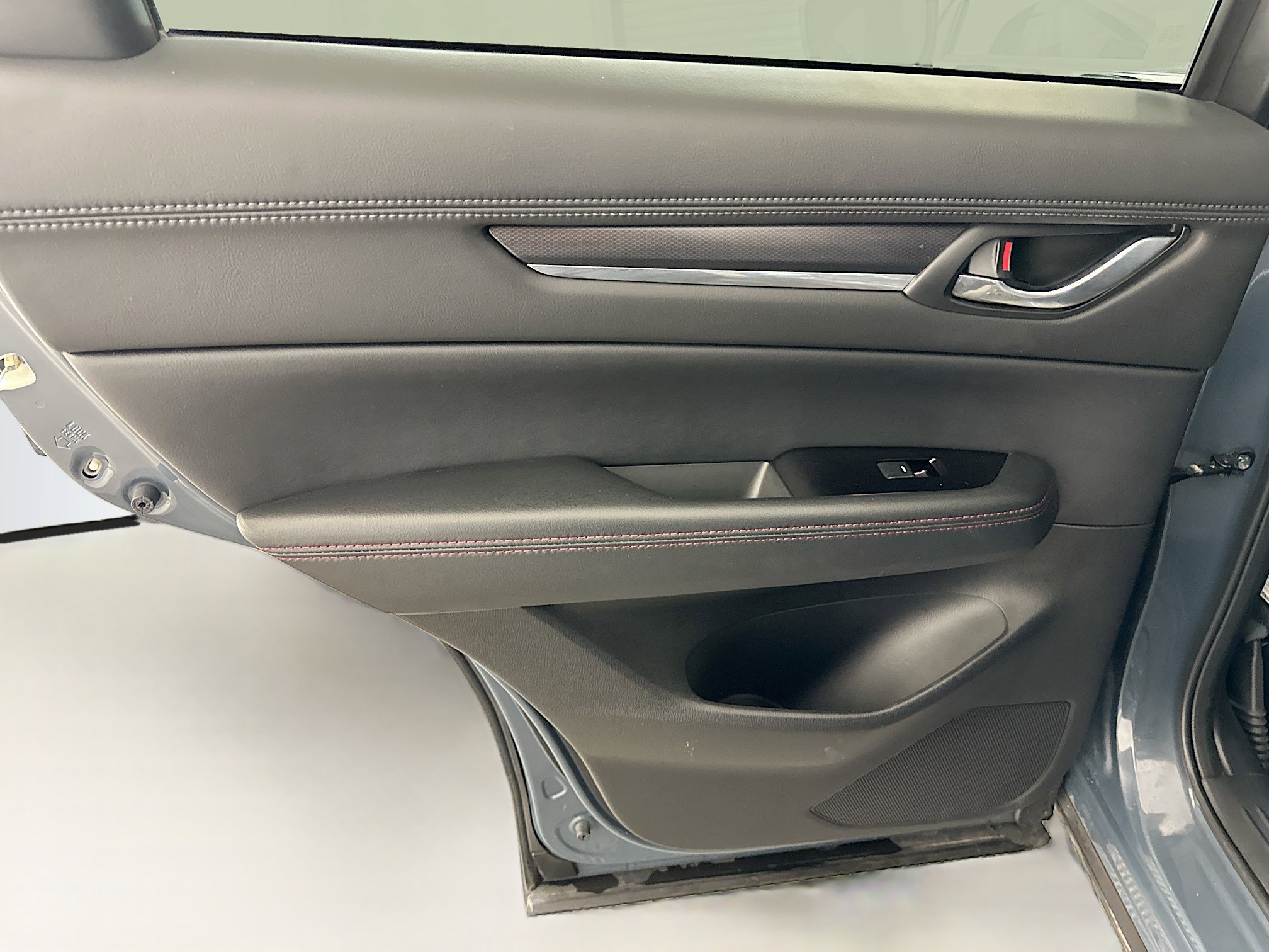 Used 2025 MAZDA CX-5 Carbon Edition image 28