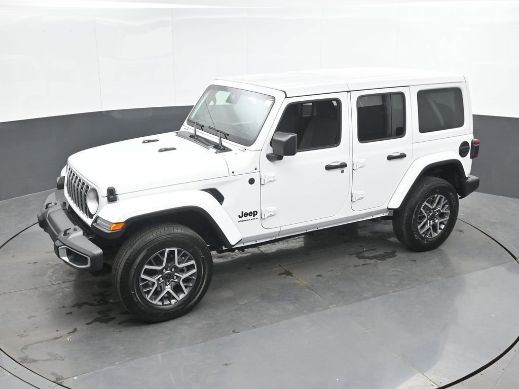 Used 2025 Jeep Wrangler Unlimited Sahara AWD/4WD image 35