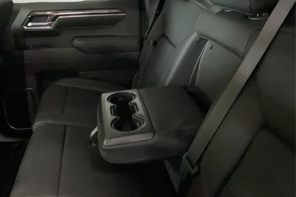Certified 2022 Chevrolet Silverado 1500 LTZ w/ LTZ Convenience Package II AWD/4WD image 33