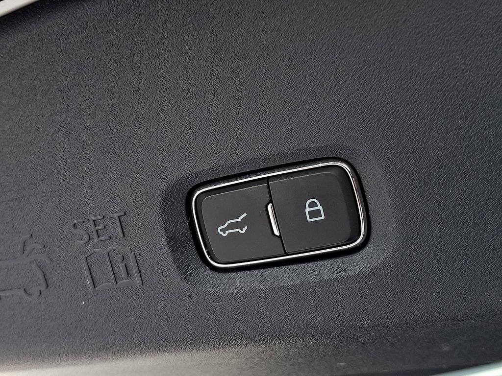 Used 2025 Ford Expedition Platinum AWD/4WD image 31