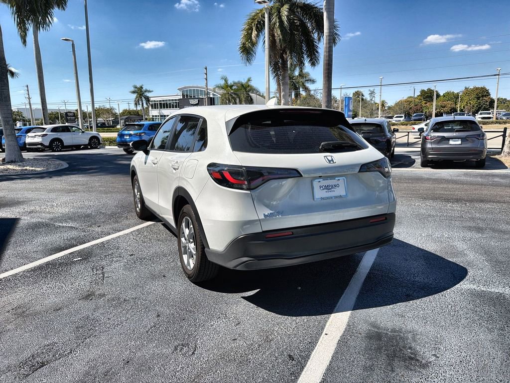 Certified 2024 Honda HR-V LX image 6