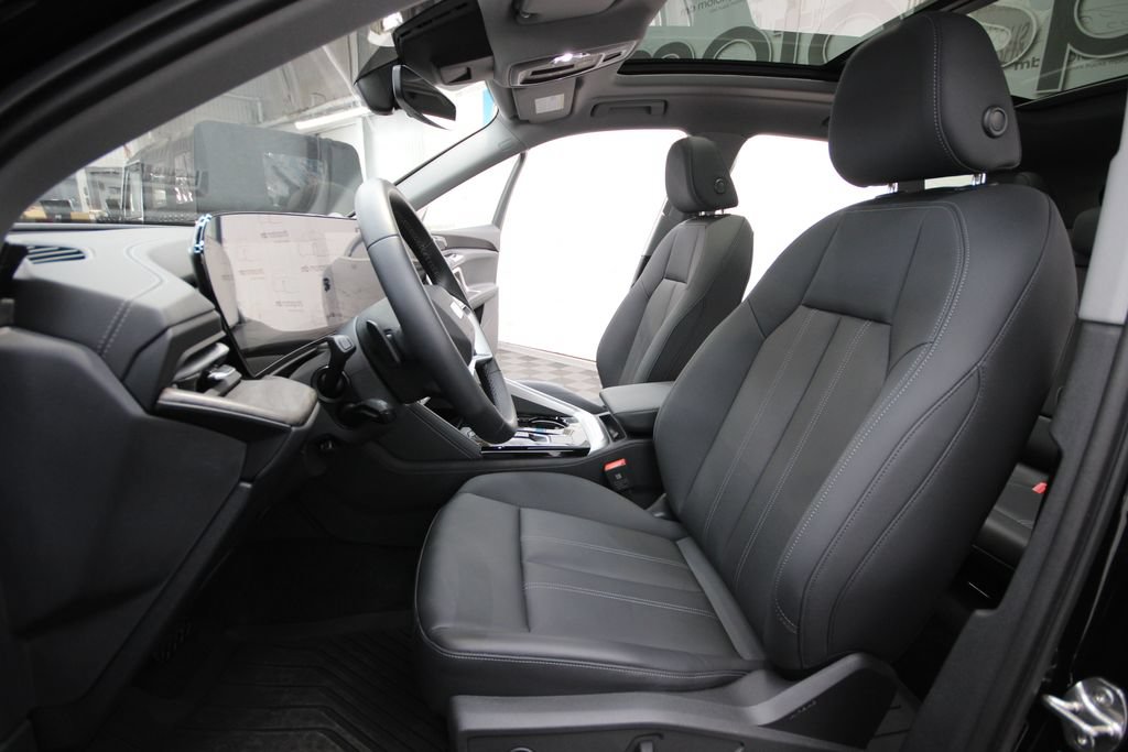 Used 2025 Audi Q5 Premium w/ Convenience Package AWD/4WD image 13