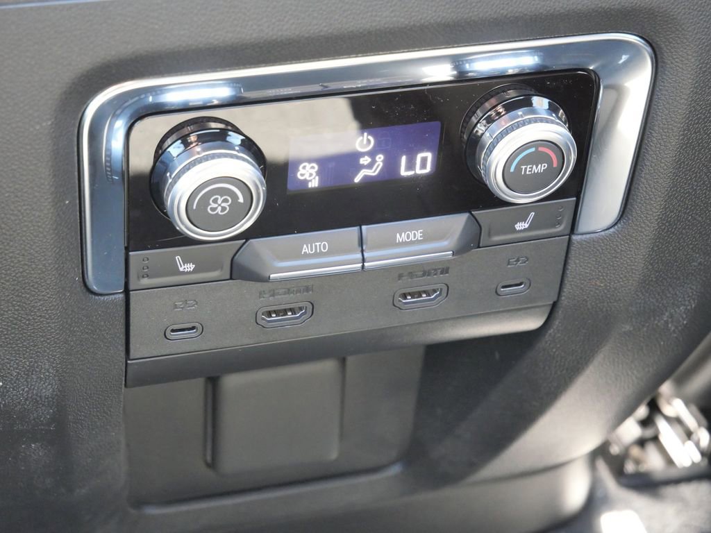 New 2026 GMC Yukon XL Elevation w/ Elevation Premium Package AWD/4WD image 43