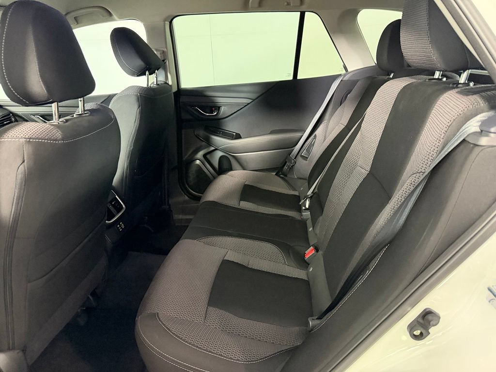 Used 2025 Subaru Outback Premium AWD/4WD image 20