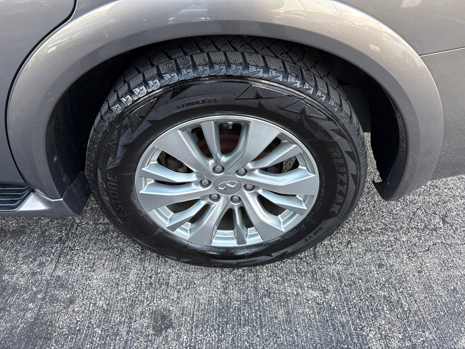 Used 2016 INFINITI QX80 4WD w/ Driver's Assistance Package image 31