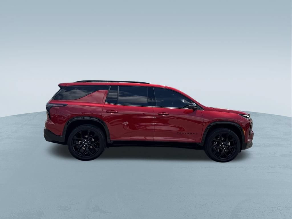 Used 2025 Chevrolet Traverse RS AWD/4WD image 9
