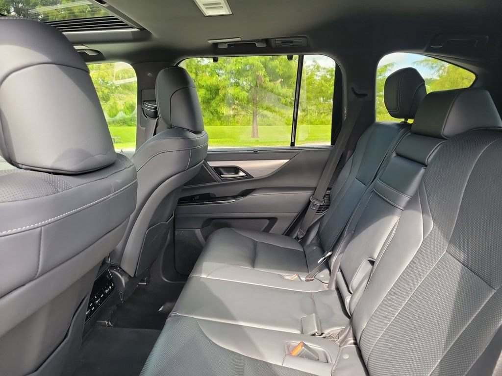 Used 2024 Lexus LX 600 F Sport AWD/4WD image 25
