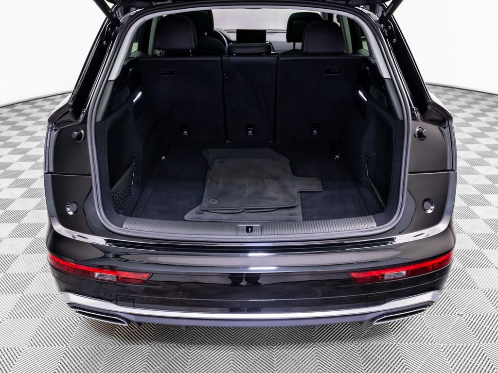 Used 2023 Audi Q5 2.0T Premium w/ Convenience Package AWD/4WD image 31