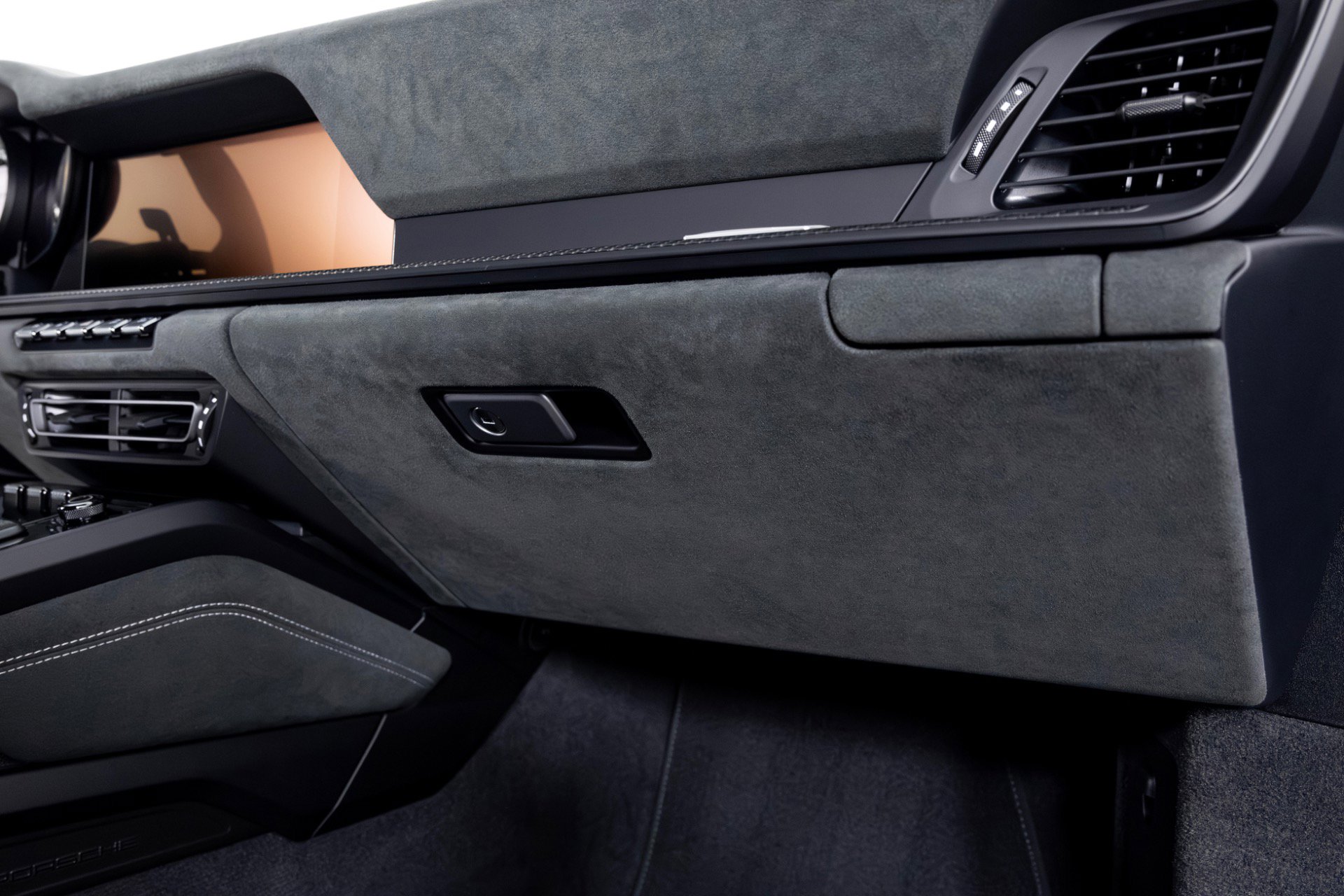 Used 2025 Porsche 911 GT3 RS image 37