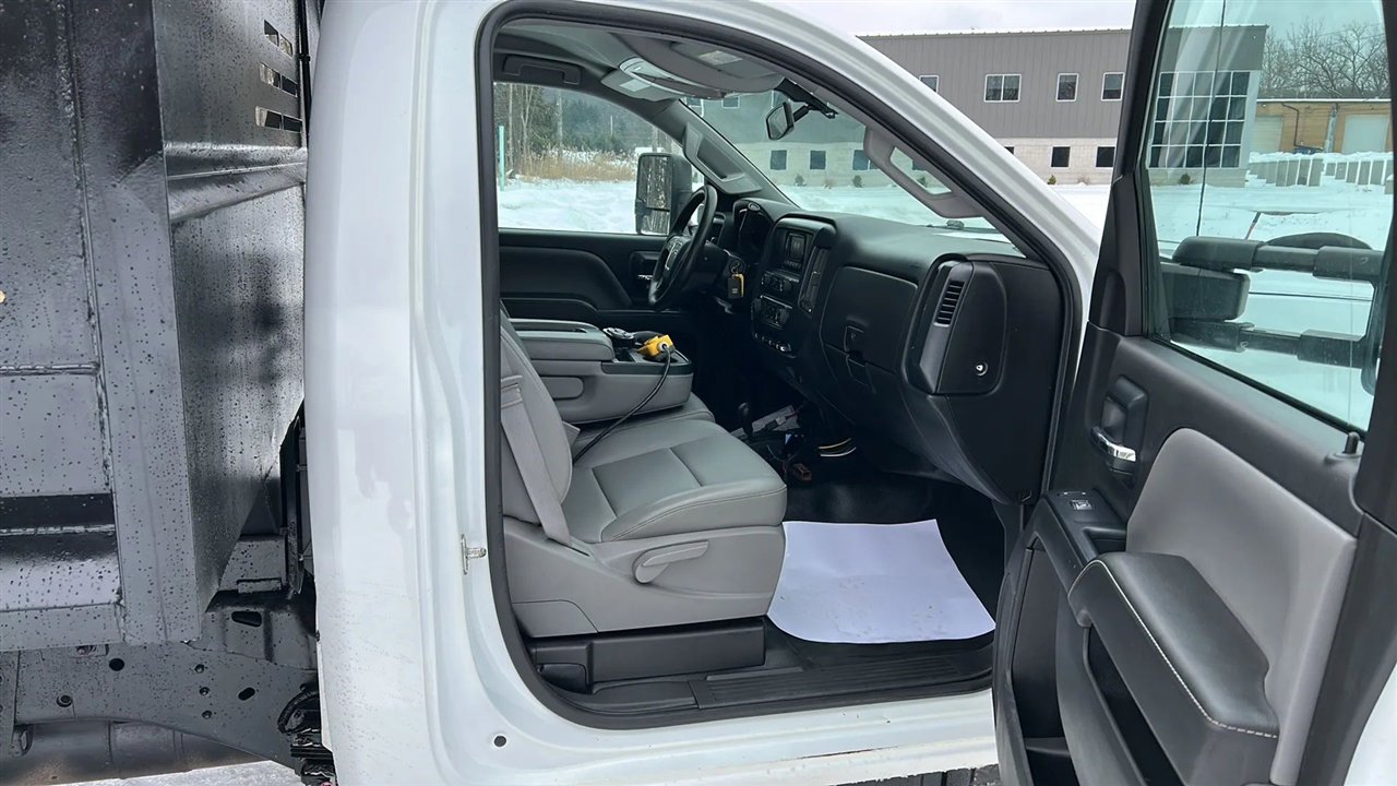 Used 2015 GMC Sierra 3500 4x4 Regular Cab w/ Sierra Convenience Package image 48