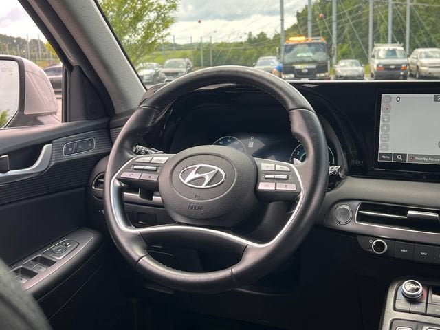 Used 2024 Hyundai Palisade Limited FWD image 20