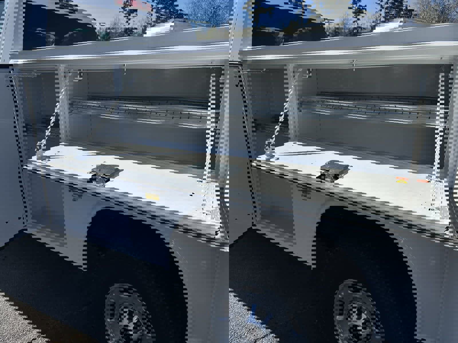 New 2025 GMC Sierra 2500 Pro w/ Convenience Package image 30