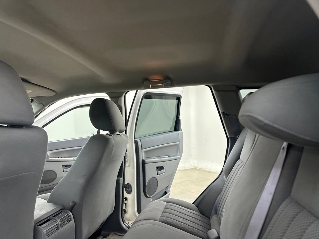 Used 2005 Jeep Grand Cherokee Laredo AWD/4WD image 30