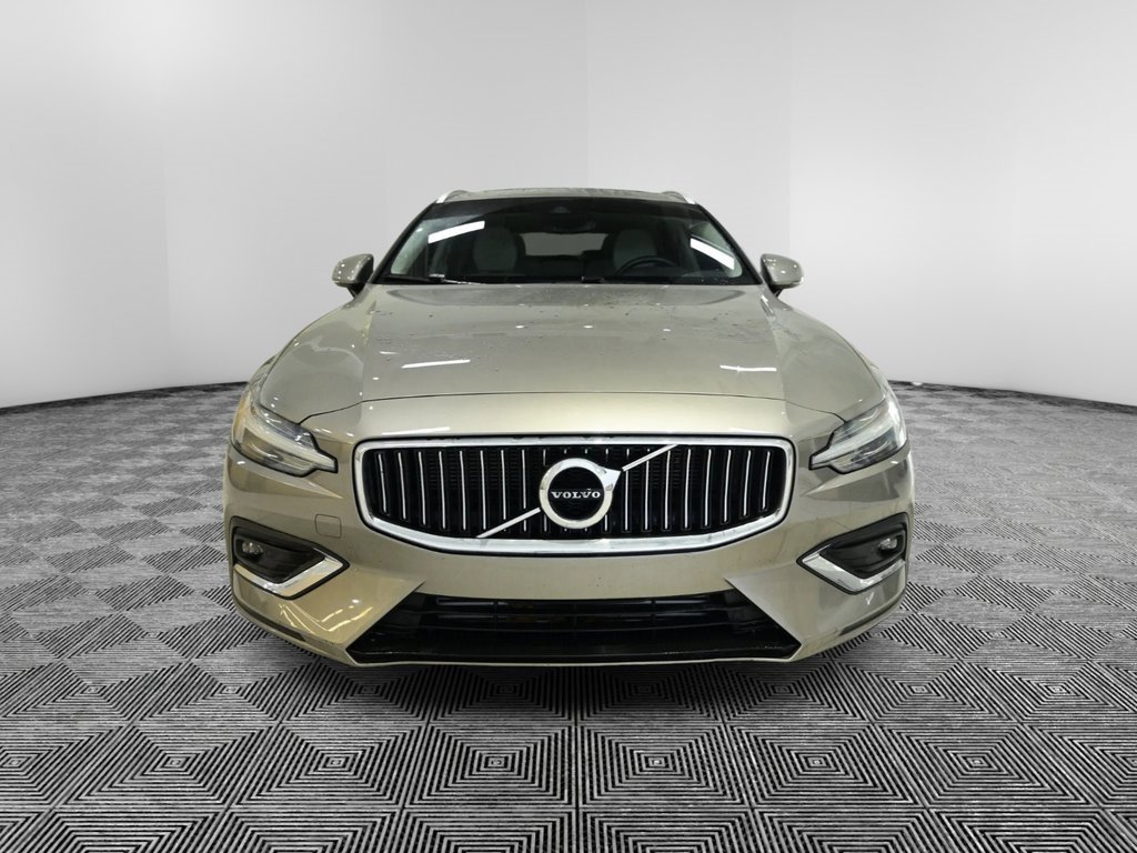 Used 2019 Volvo V60 T6 Inscription image 8
