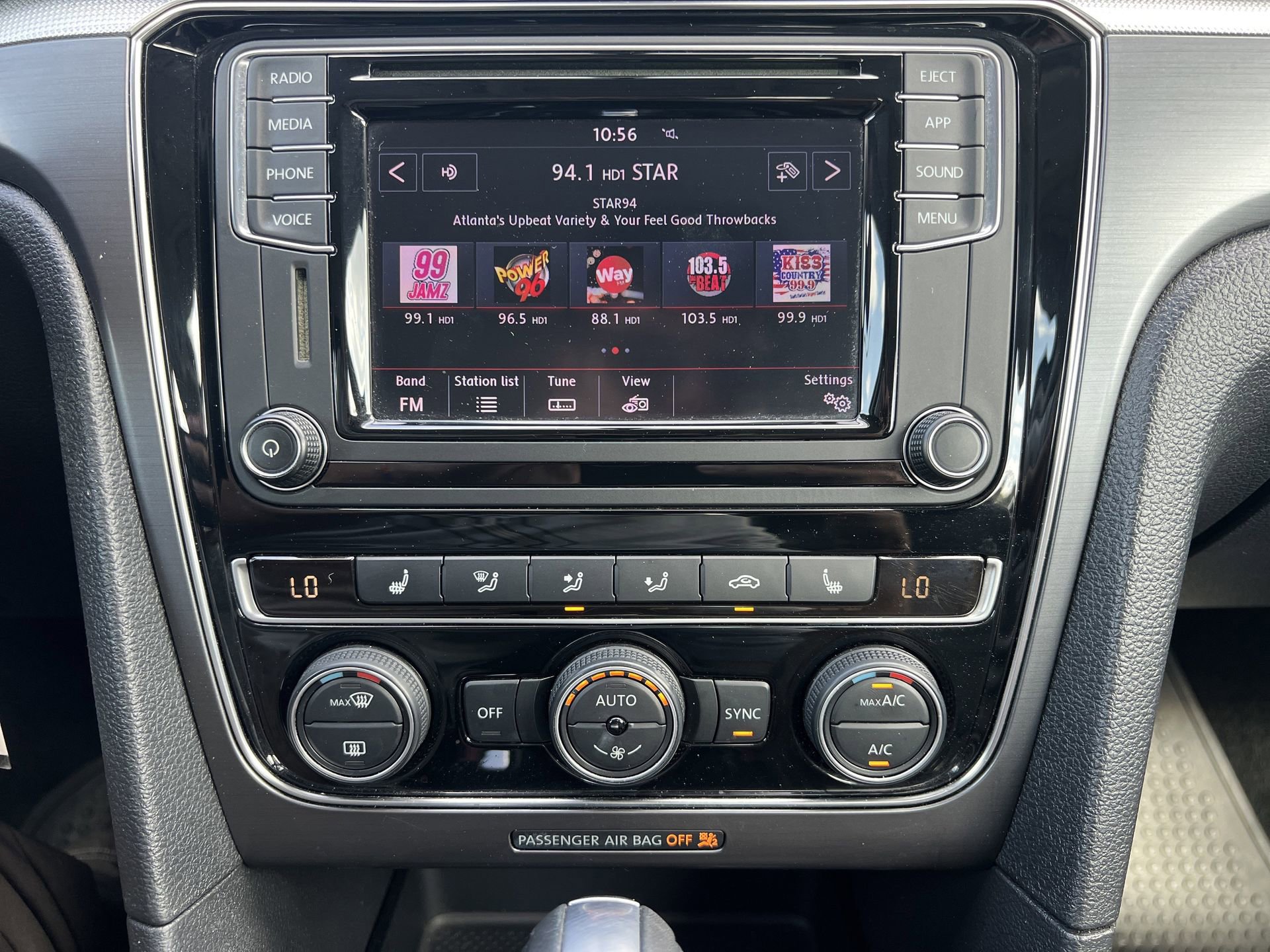 Used 2018 Volkswagen Passat 2.0T R-Line FWD image 4