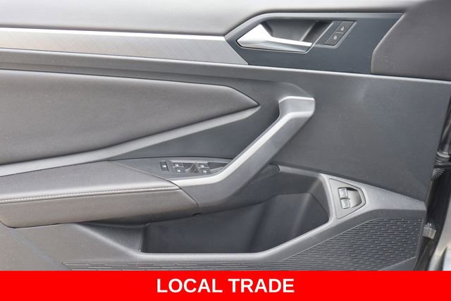 Used 2024 Volkswagen Jetta SE image 13