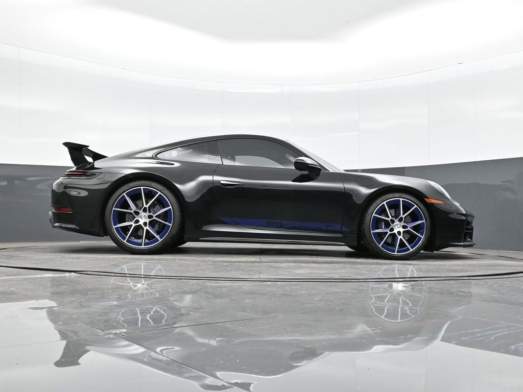 Used 2025 Porsche 911 Carrera T image 39