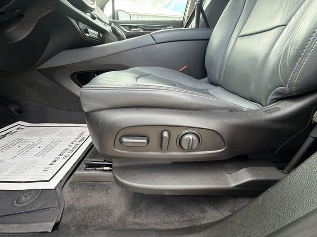 Used 2019 Buick Enclave Essence AWD/4WD image 23
