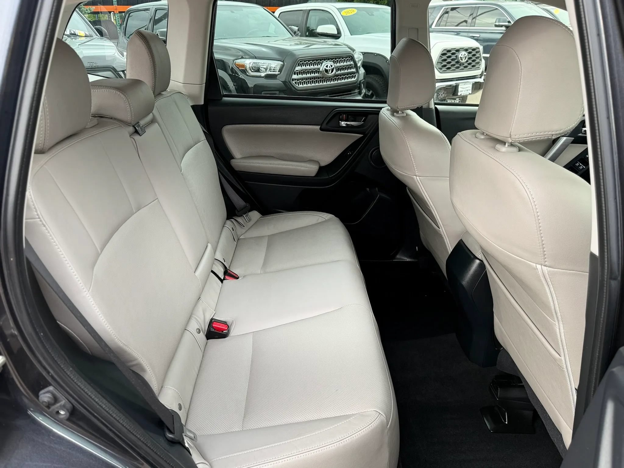 Used 2017 Subaru Forester 2.5i Limited AWD/4WD image 19