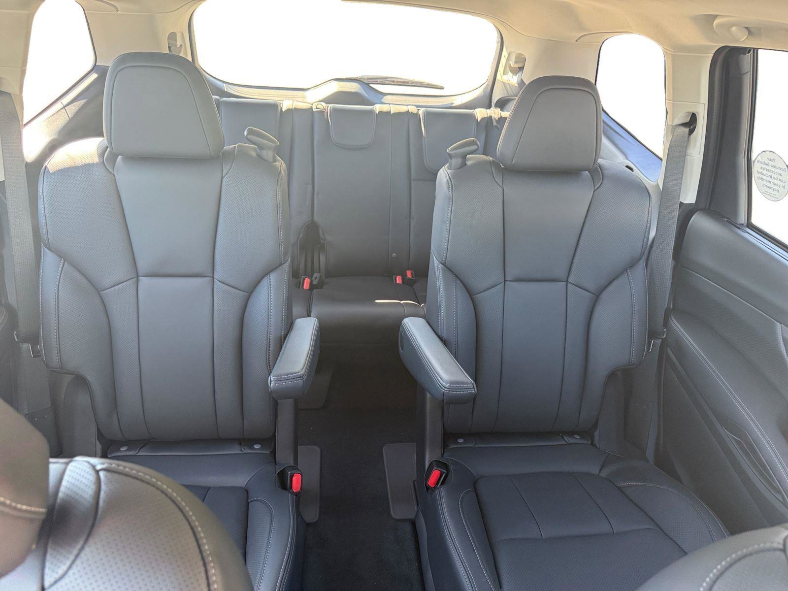 New 2025 Subaru Ascent Limited image 13