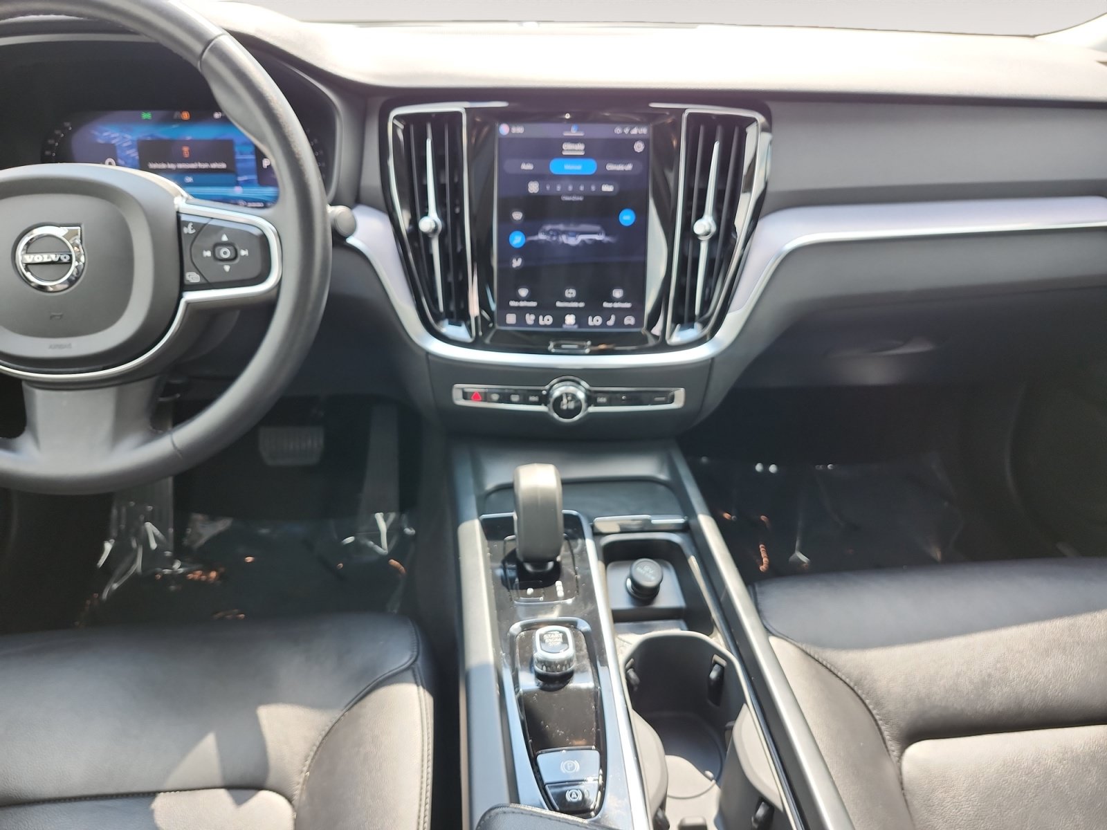 Used 2024 Volvo S60 B5 Core FWD image 11