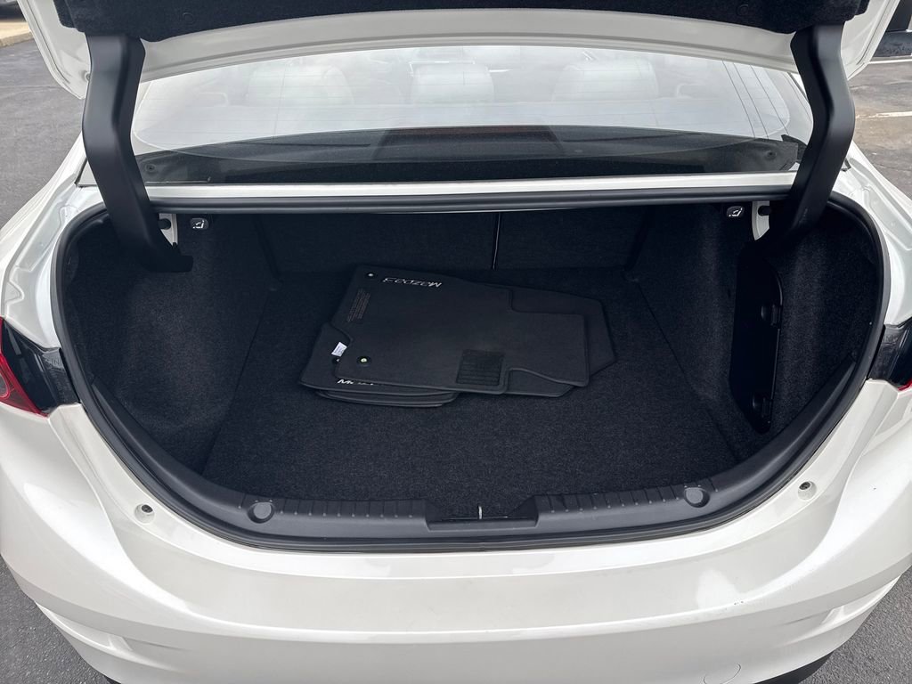 Used 2017 MAZDA MAZDA3 Sport w/ Preferred Equipment Package image 24