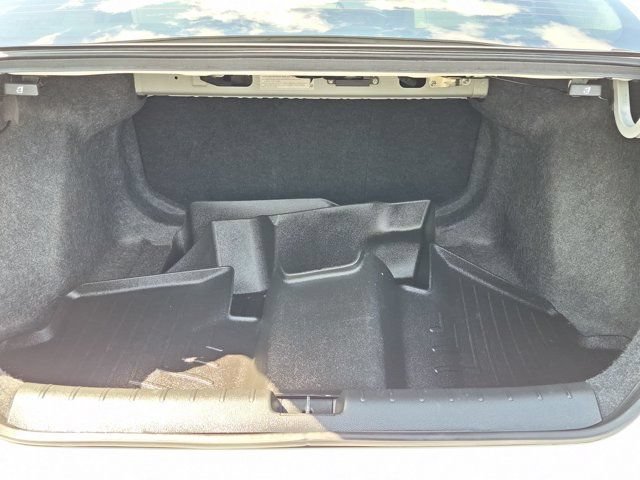 Used 2022 Honda Insight Touring image 18