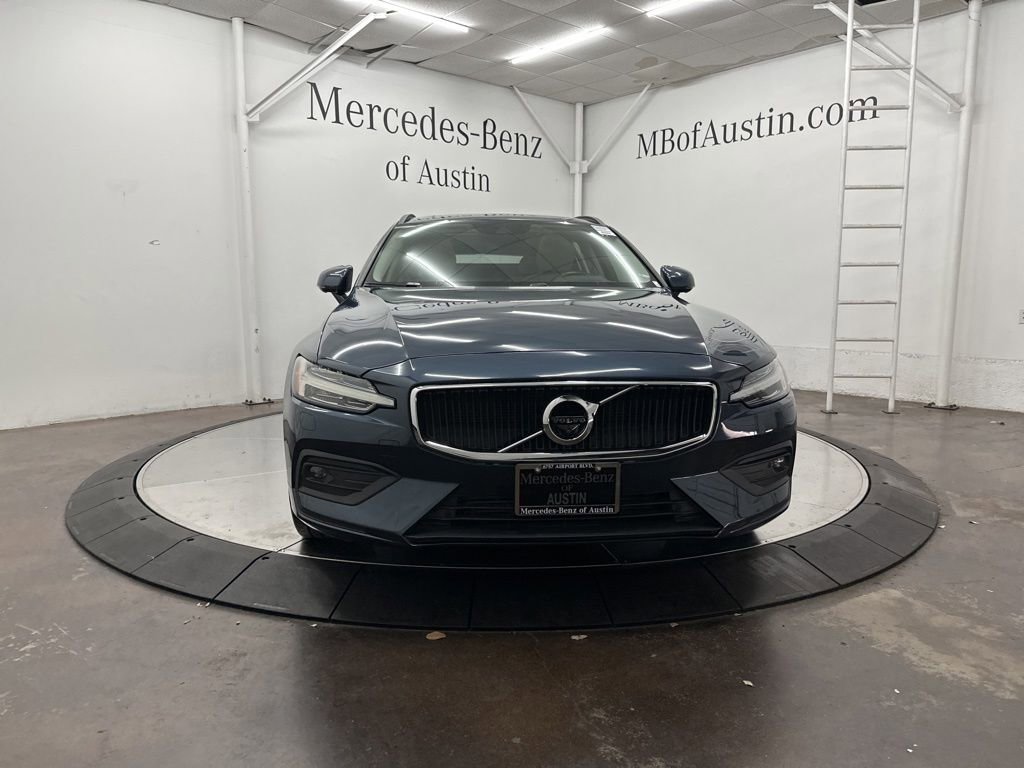 Used 2020 Volvo V60 T5 Momentum FWD image 2