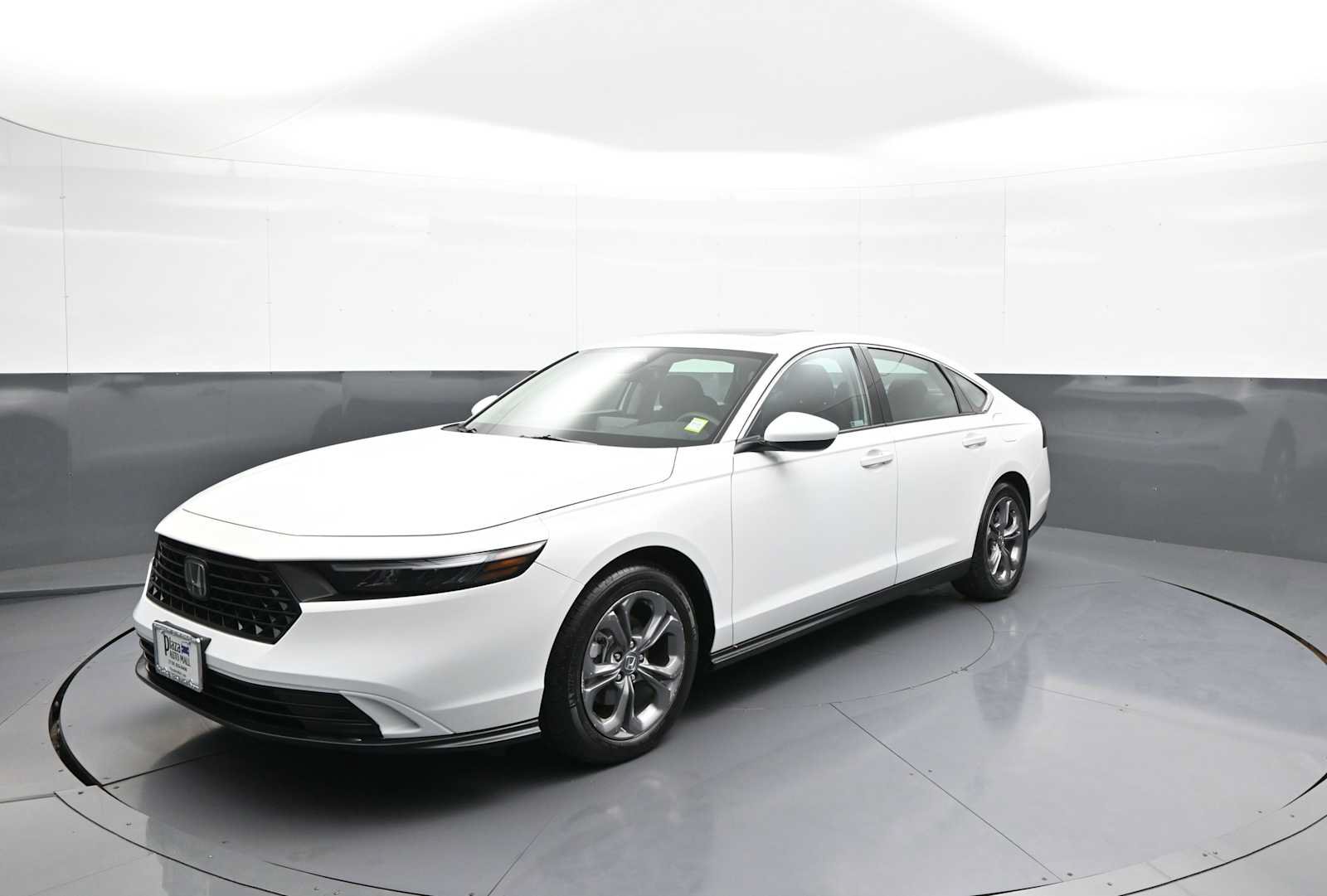 Certified 2024 Honda Accord EX image 1