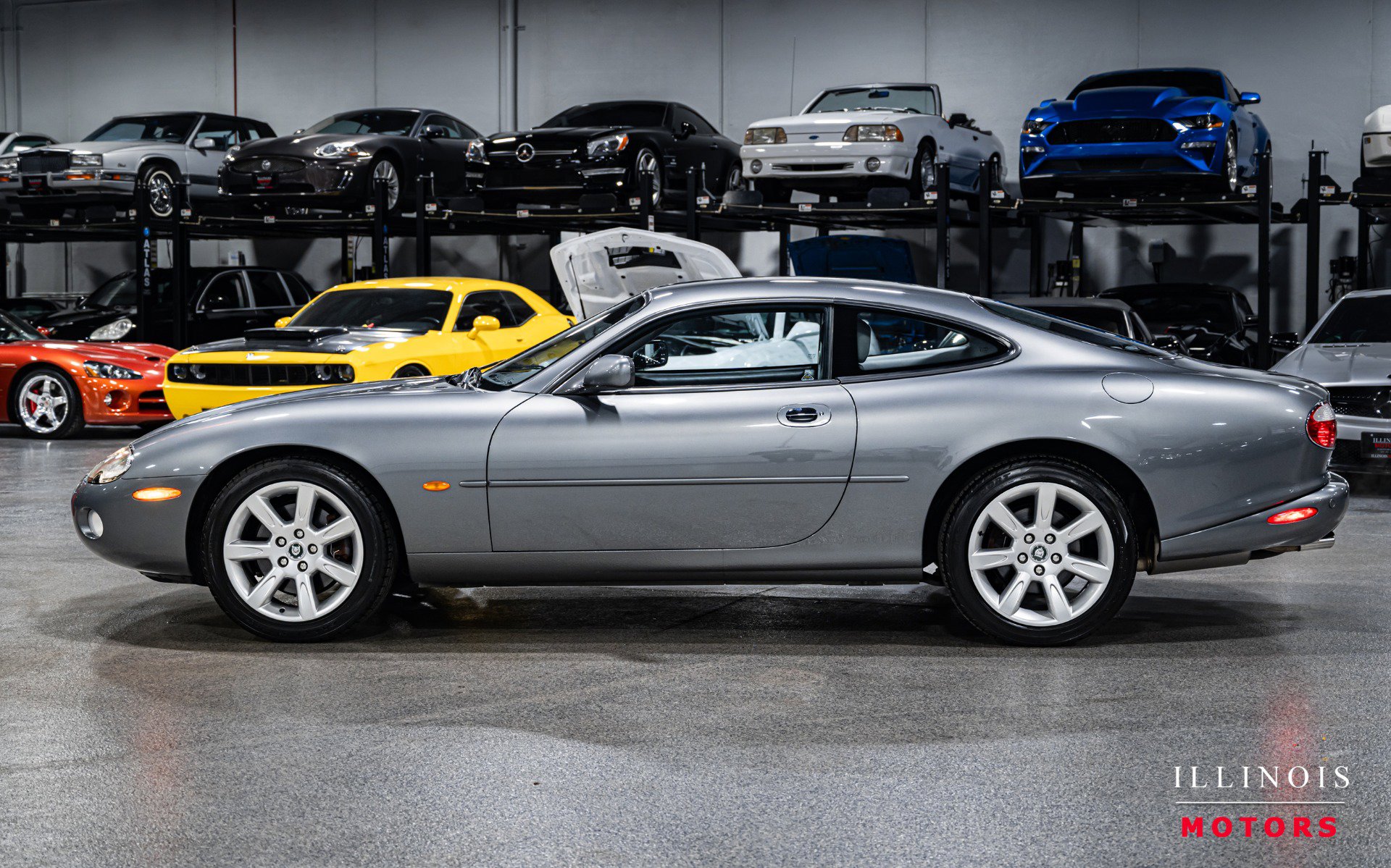 Used 2003 Jaguar XK8 Coupe image 2
