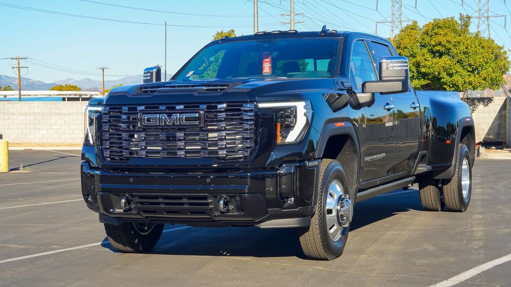 New 2026 GMC Sierra 3500 Denali Ultimate video 2