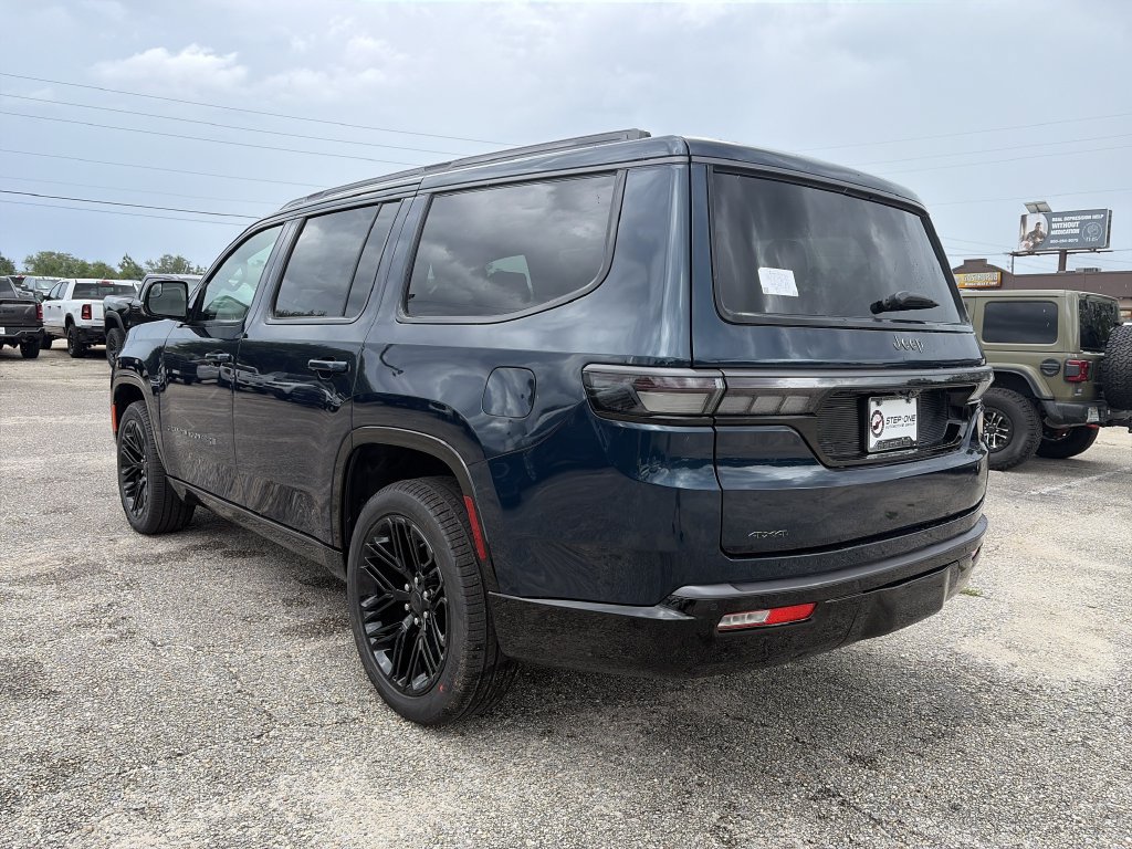 New 2026 Jeep Grand Wagoneer Limited AWD/4WD image 4