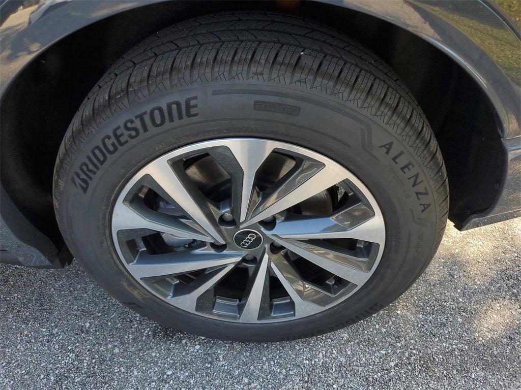 New 2025 Audi Q6 e-tron Premium image 29