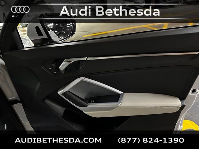 Certified 2025 Audi Q3 2.0T Premium w/ Convenience Package image 28
