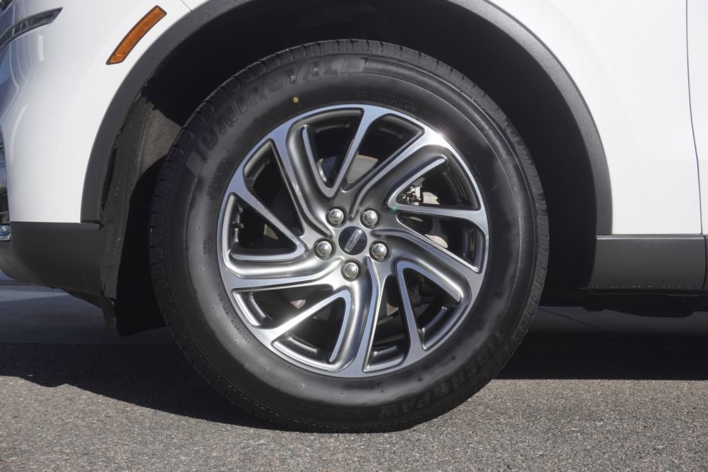 Used 2020 Lincoln Aviator AWD image 32