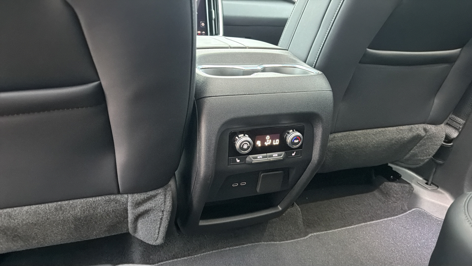 New 2027 GMC Acadia Elevation w/ Black Edition FWD image 27