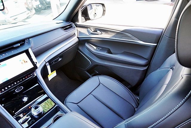 New 2026 Jeep Grand Cherokee Limited w/ Luxury Tech Group II image 27