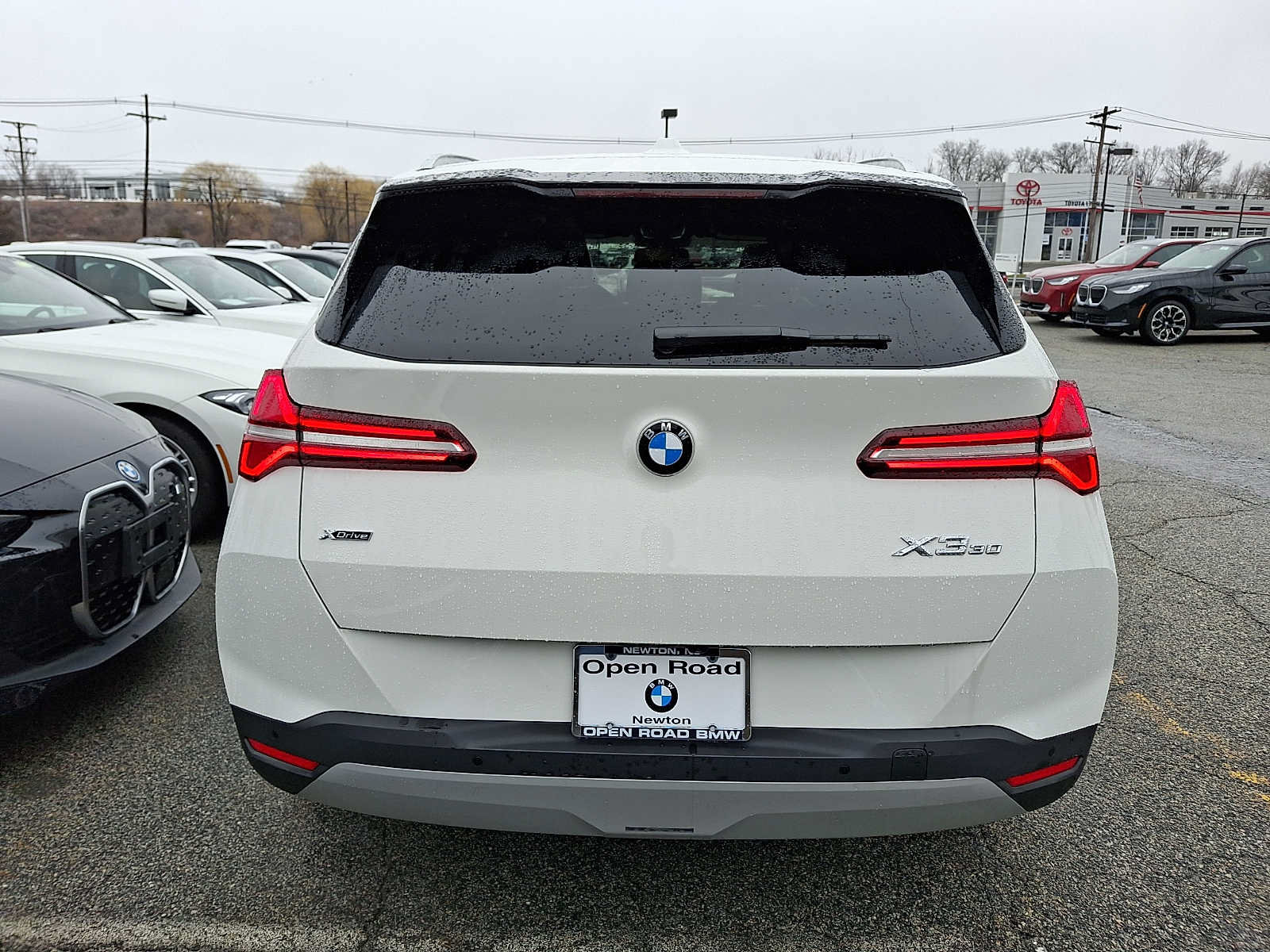Used 2025 BMW X3 xDrive30i w/ Premium Package AWD/4WD image 5