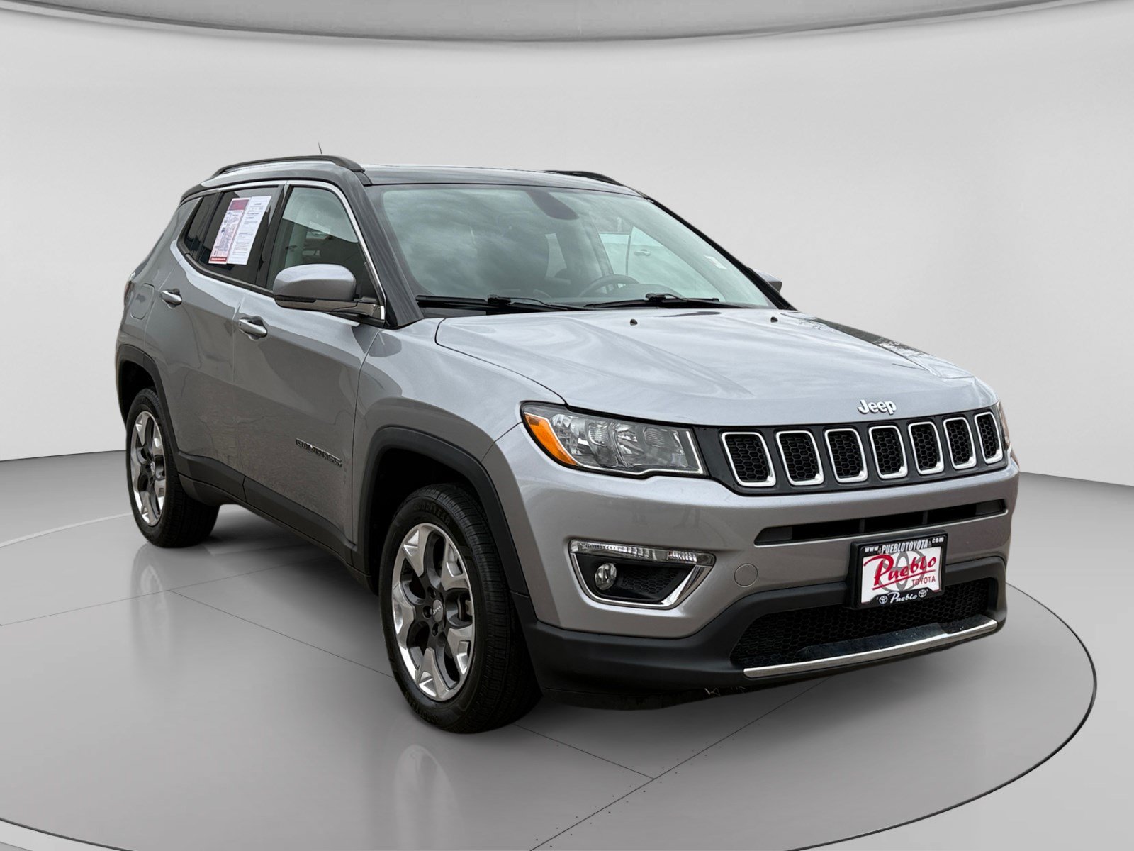 Used 2018 Jeep Compass Limited w/ Navigation Group AWD/4WD image 7